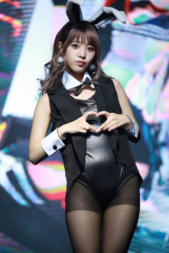 모모노기 카나 아이돌