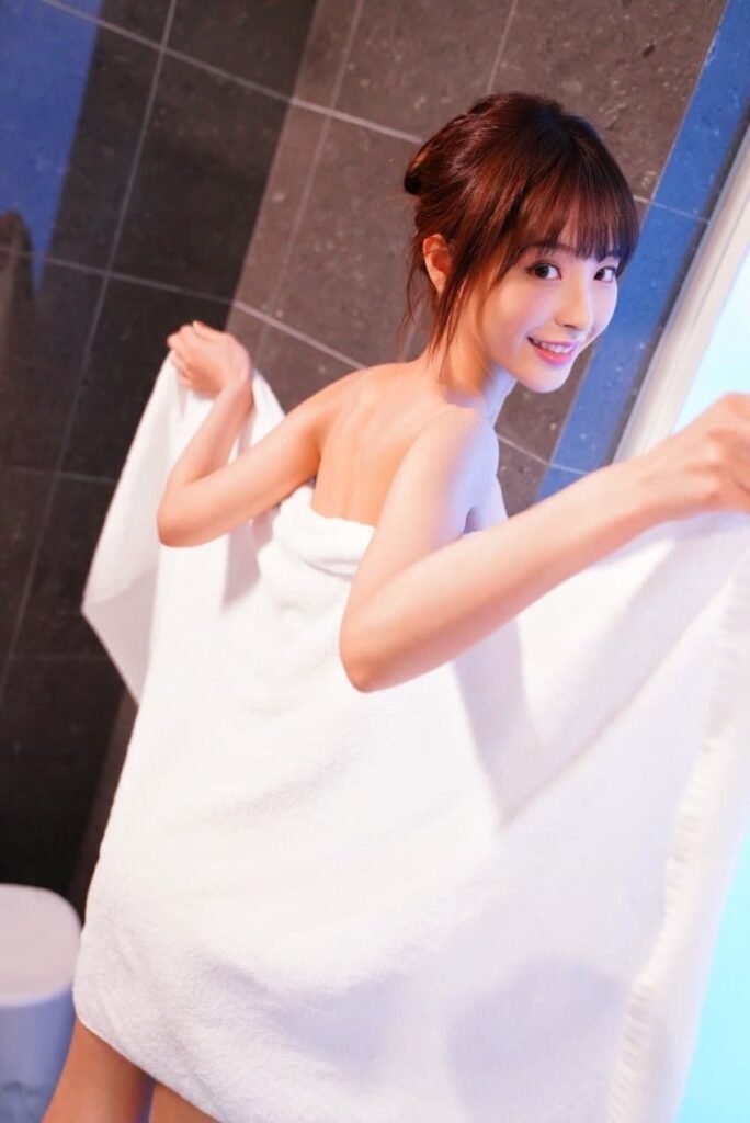 모모노기 카나 샤워